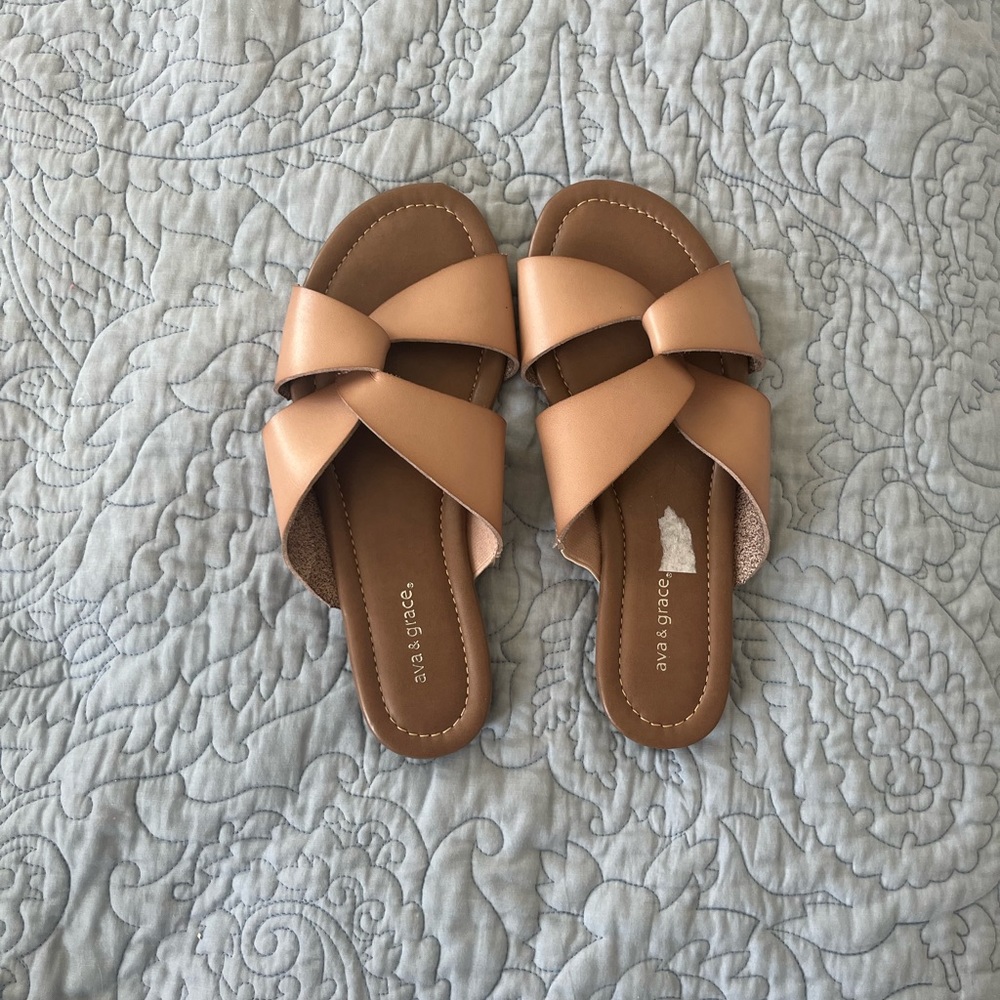 AVA & GRACE! Sandals! Peeled off tag, but never wore!